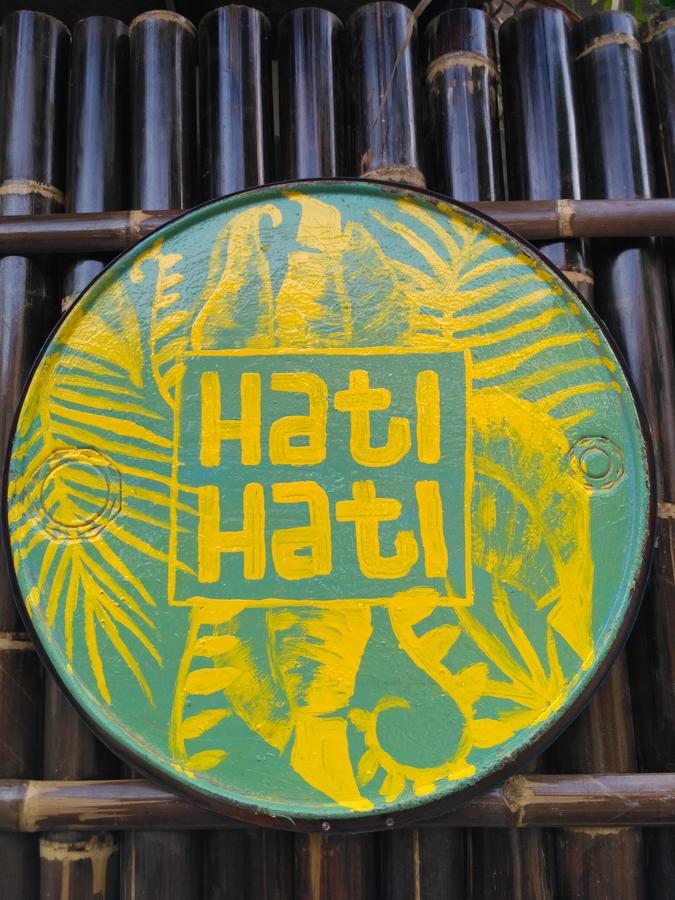 Hati Hati Vandrarhem Yogyakarta Exteriör bild